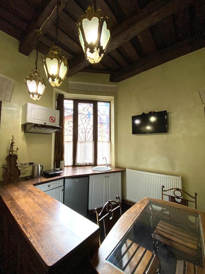 Квартира Подобово На Площі Ринок 39 Lviv Kültér fotó